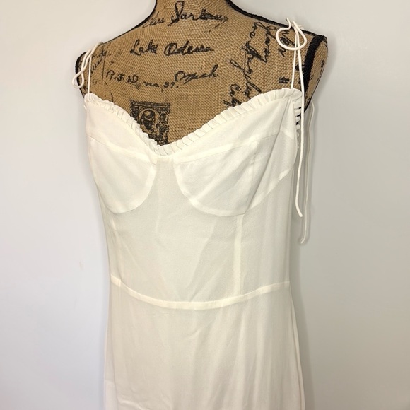 Reformation Ronan Dress in White Sz 12 - Picture 3 of 13